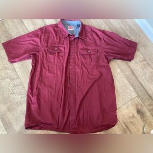 Wrangler men’s XLT shirt sleeve button down